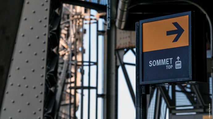 View of the sign for the top